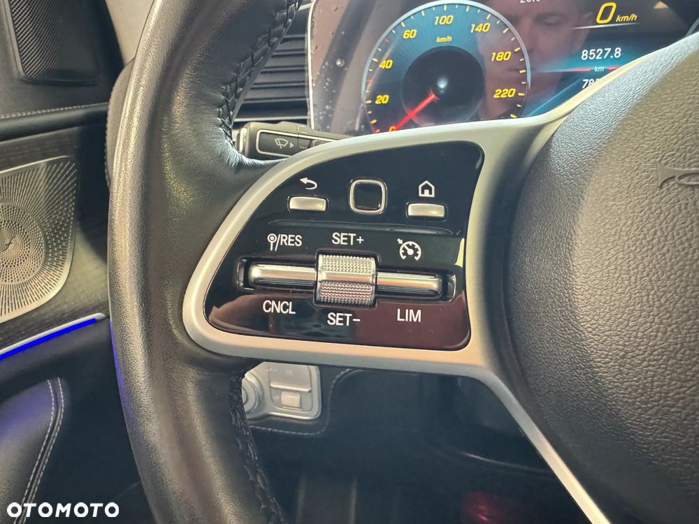 Mercedes-Benz GLE - 12