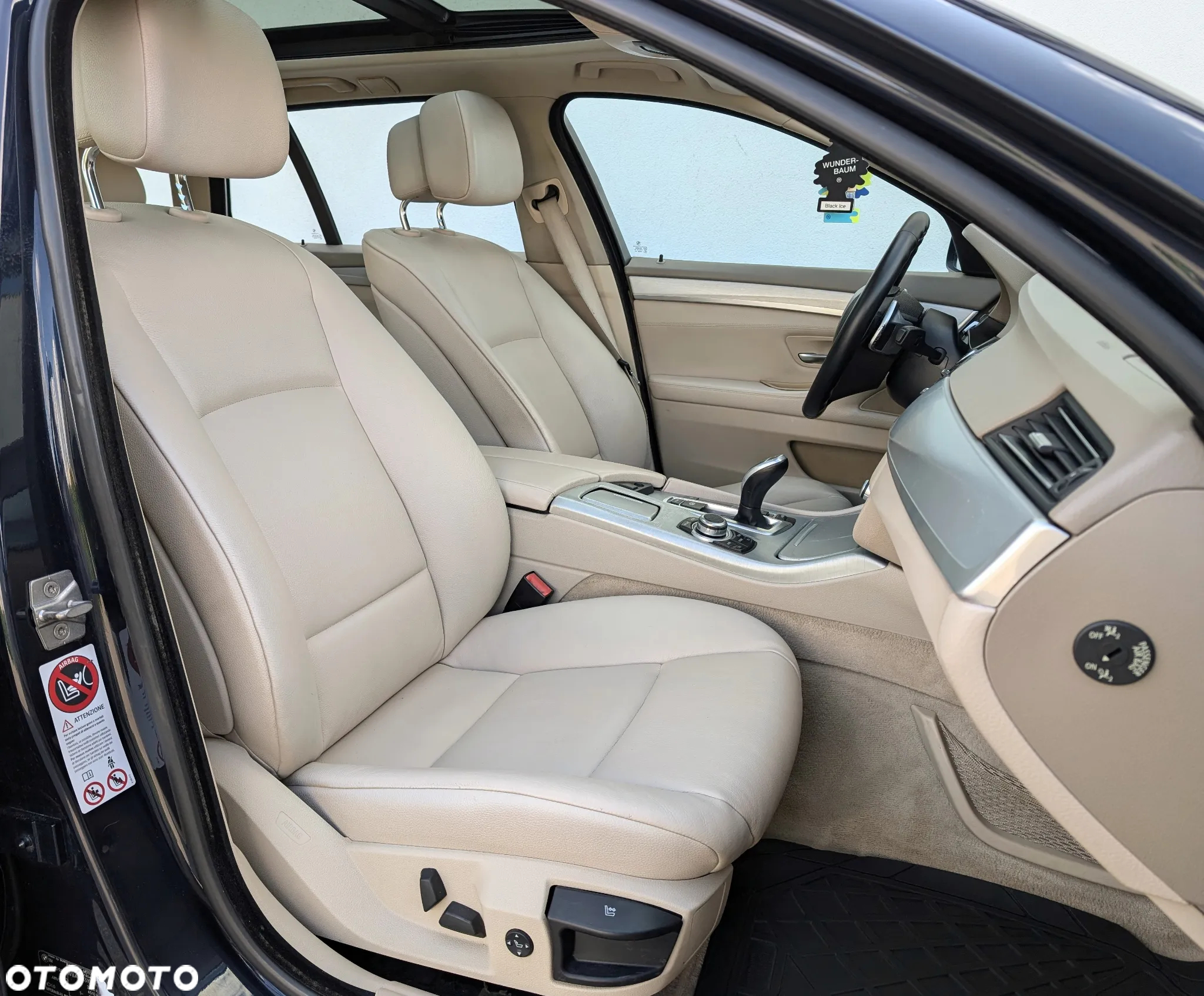 BMW Seria 5 530d Touring - 13