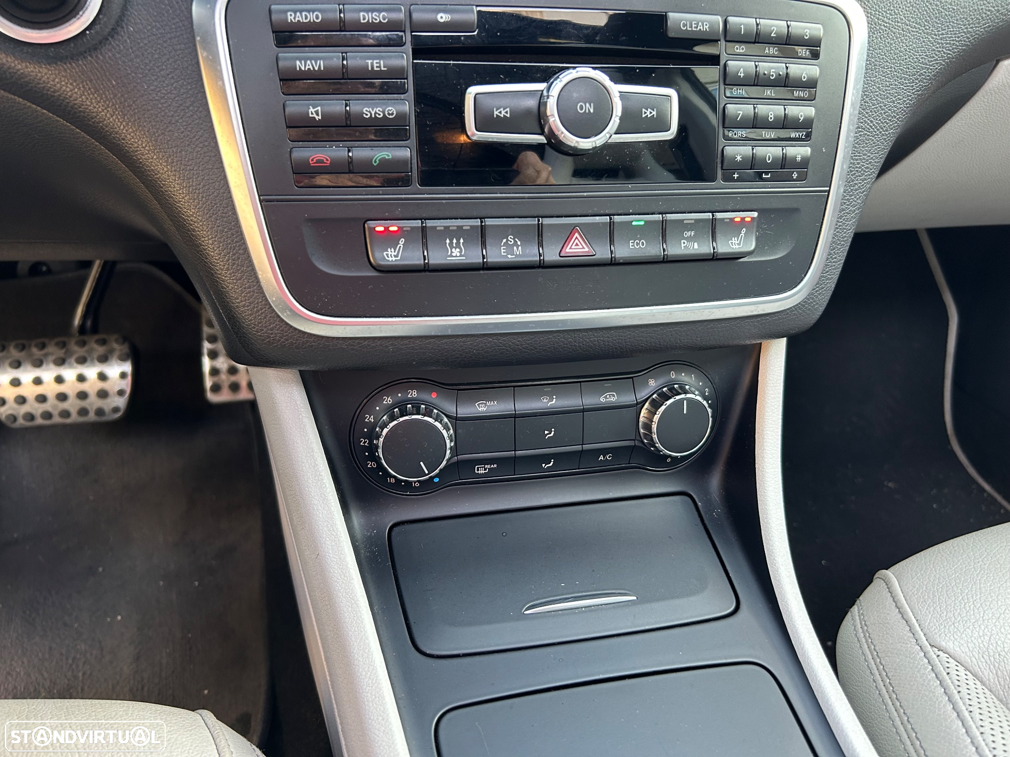 Mercedes-Benz CLA 220 - 26
