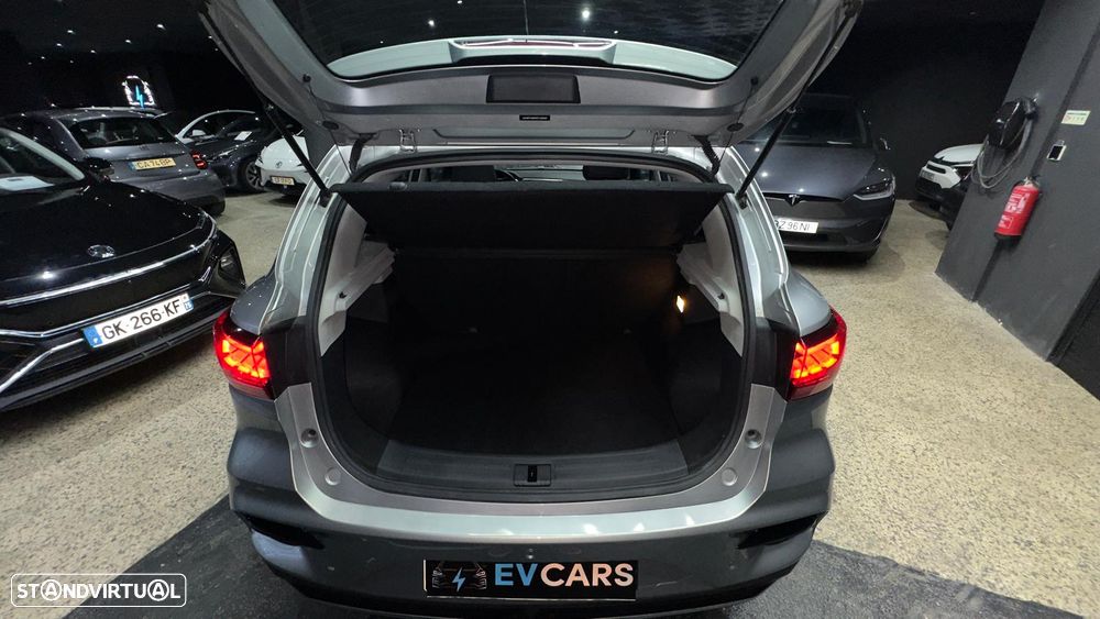 MG ZS EV 72.6 kWh Luxury - 17