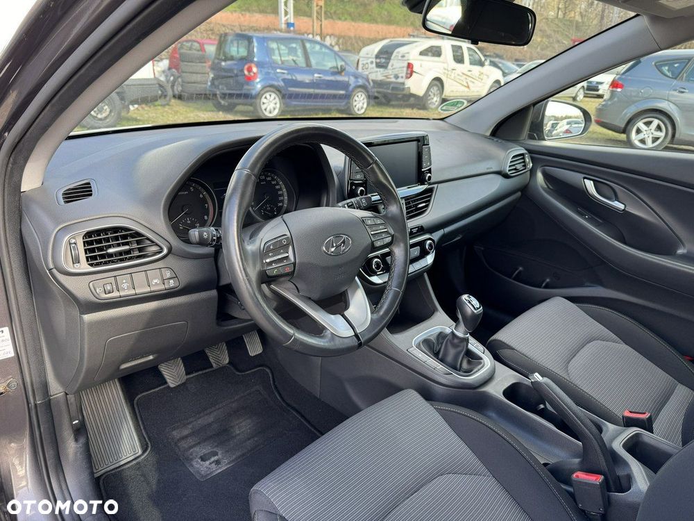 Hyundai i30 - 25