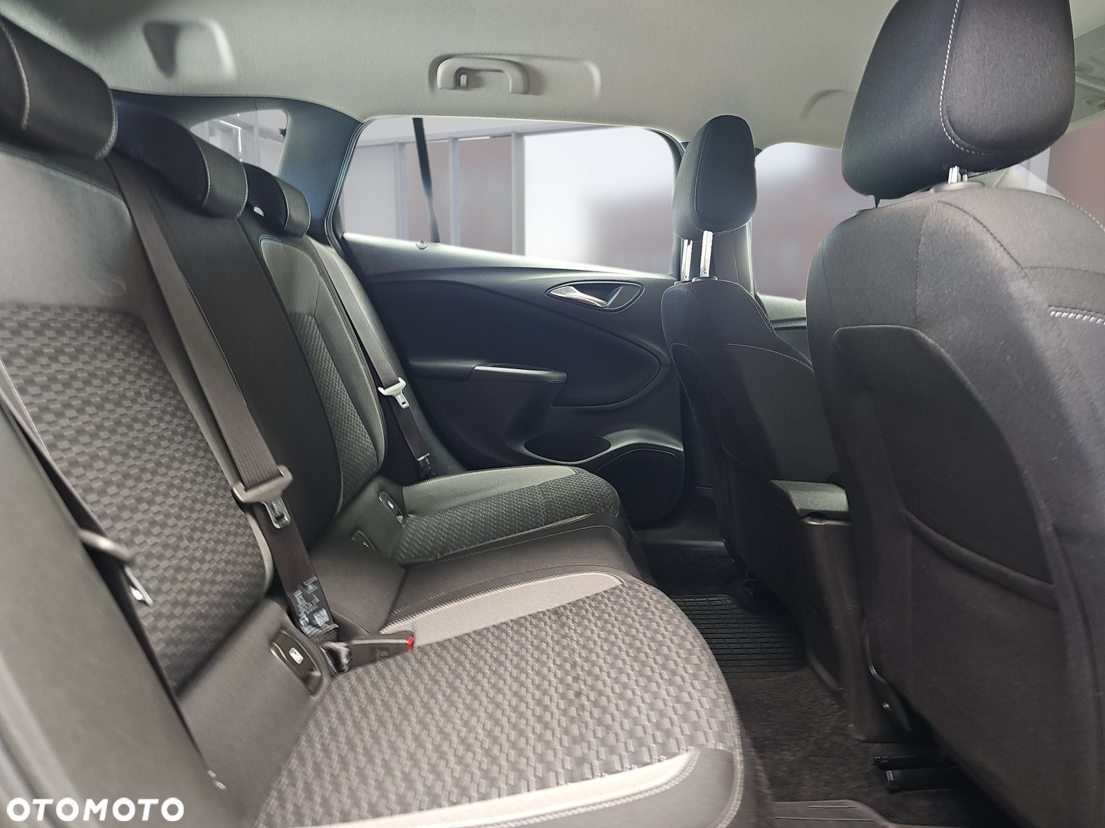 Opel Astra - 17