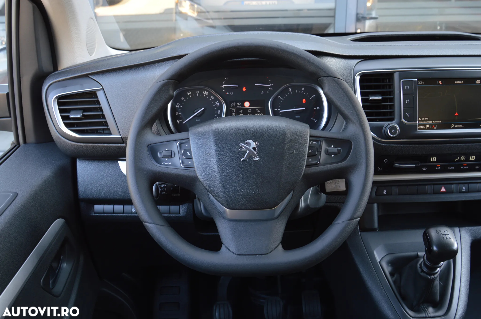 Peugeot Traveller L3H1 1.6 BlueHDI 115 S&S Combispace - 21