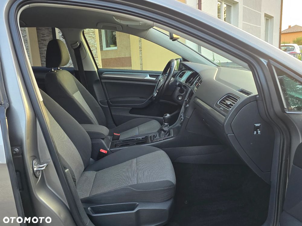 Volkswagen Golf 1.6 BlueTDI Comfortline - 22