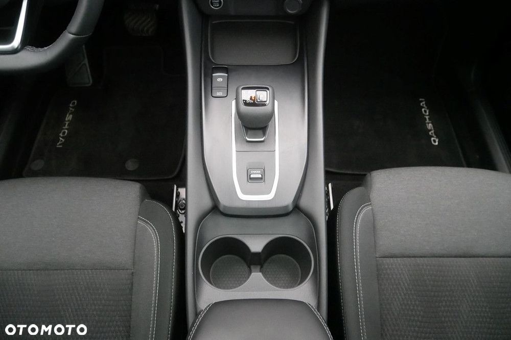 Nissan Qashqai 1.3 DIG-T MHEV N-Connecta Xtronic - 11