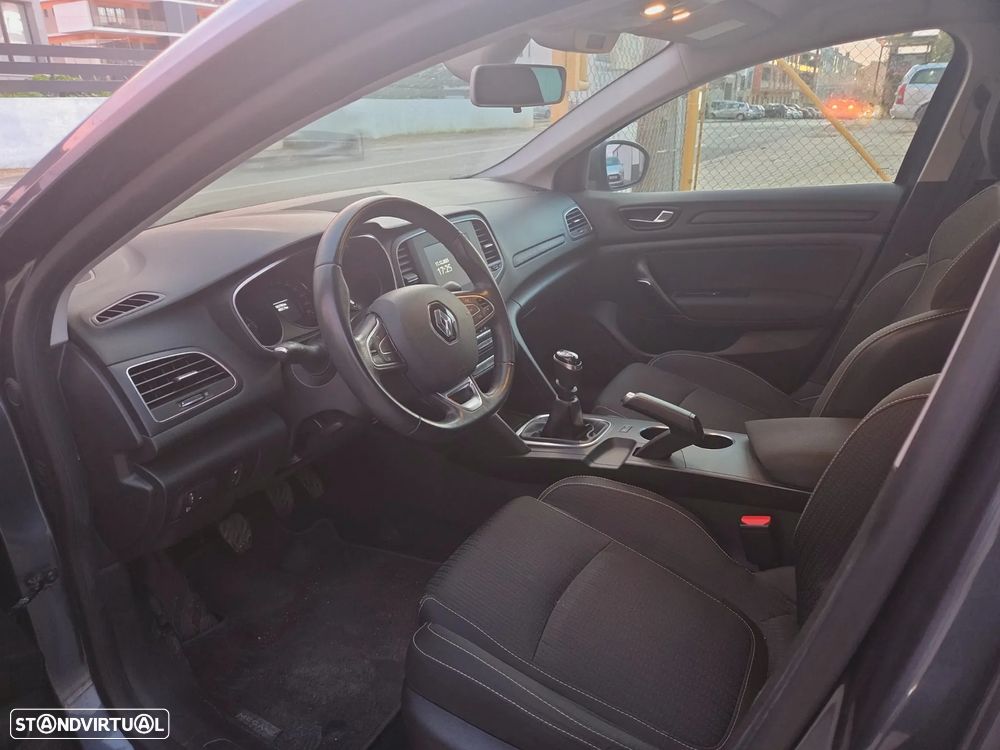 Renault Mégane 1.5 dCi Intens - 10