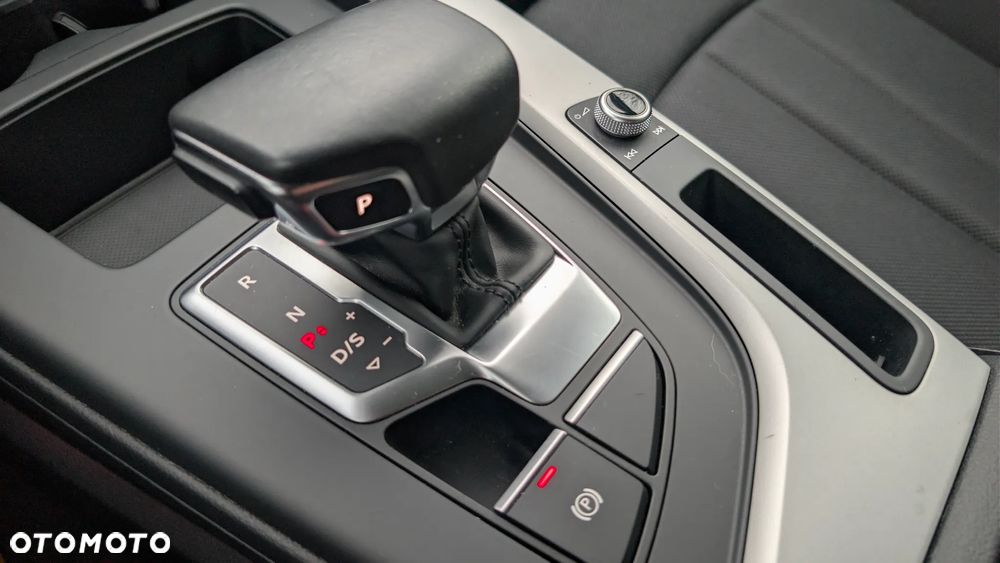 Audi A4 Avant 35 TFSI Sport S tronic - 21