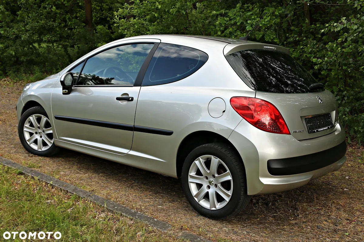 Peugeot 207 1.4 Trendy - 26