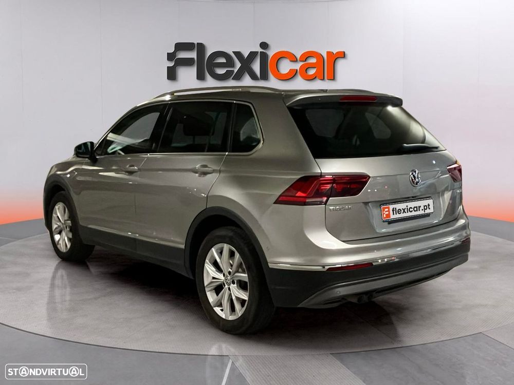 VW Tiguan - 4