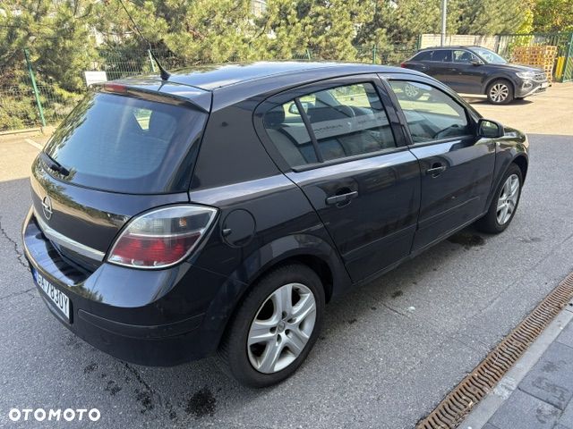Opel Astra 1.6 Enjoy - 8