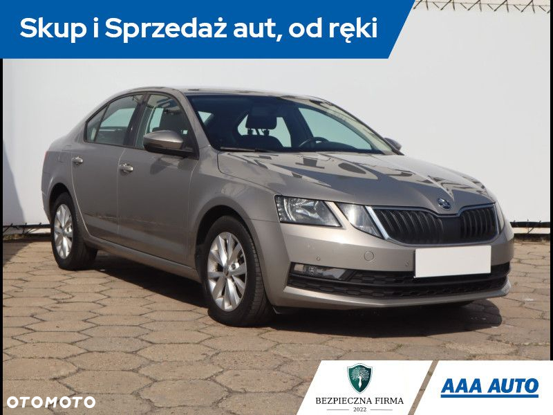 Skoda Octavia - 2