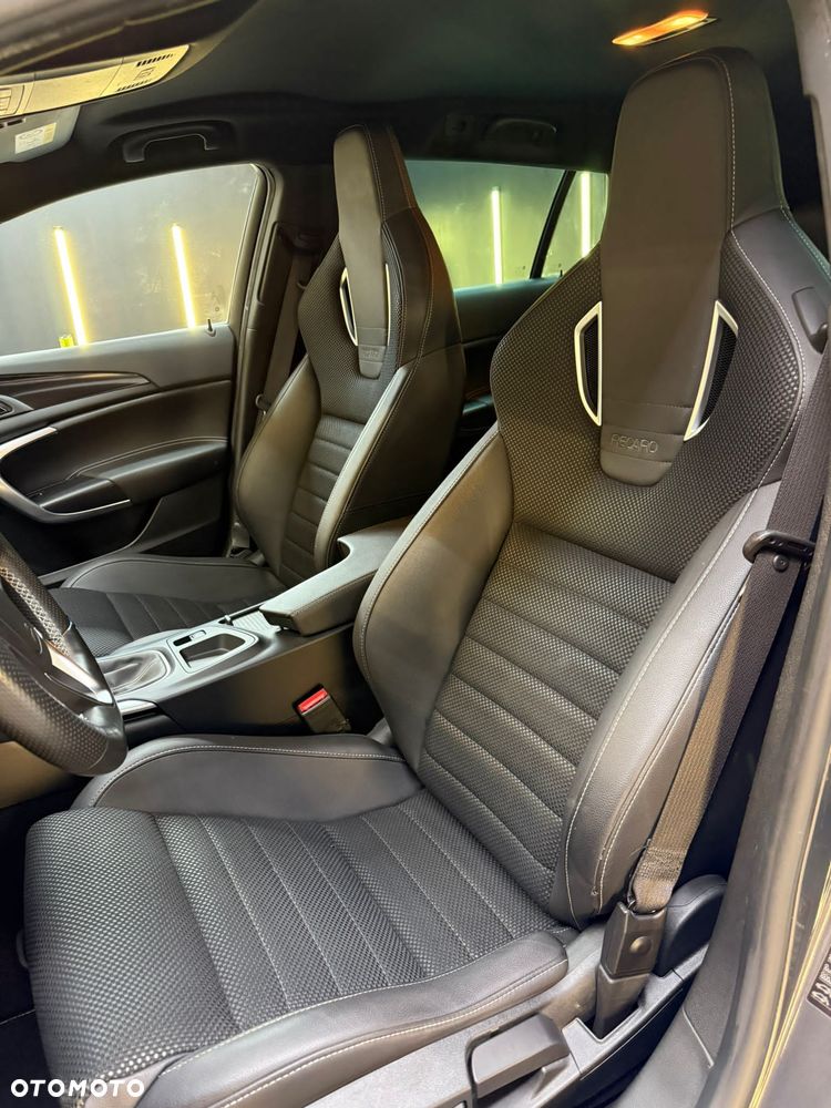 Opel Insignia 2.8 T V6 OPC EU6 - 14