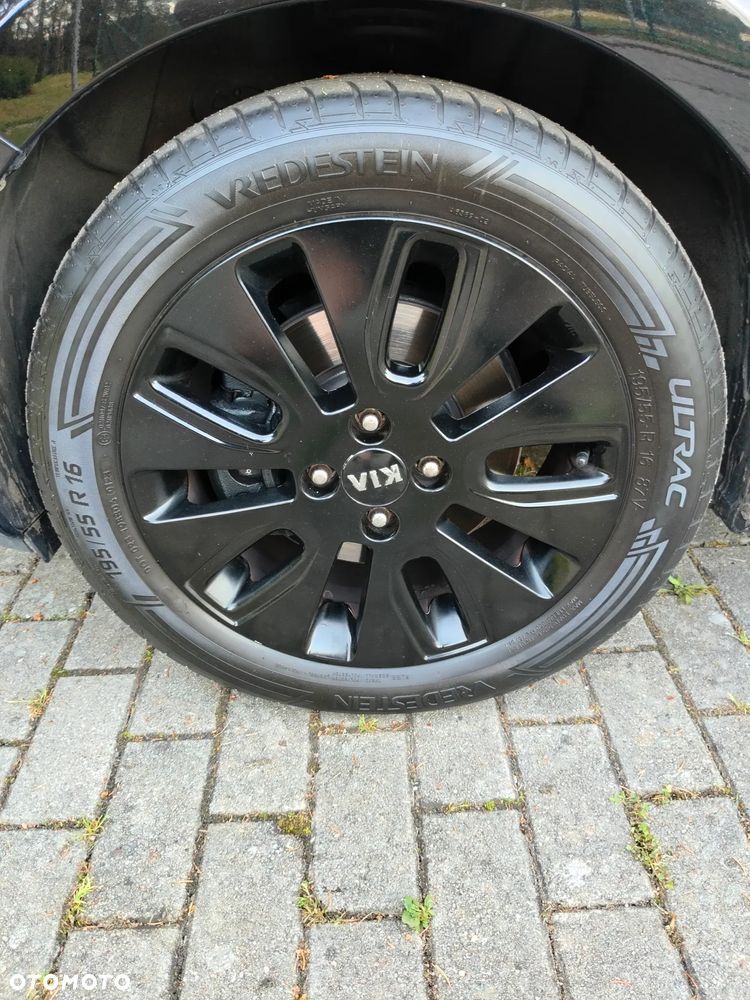 Kia Rio 1.2 Dream Team Edition - 22