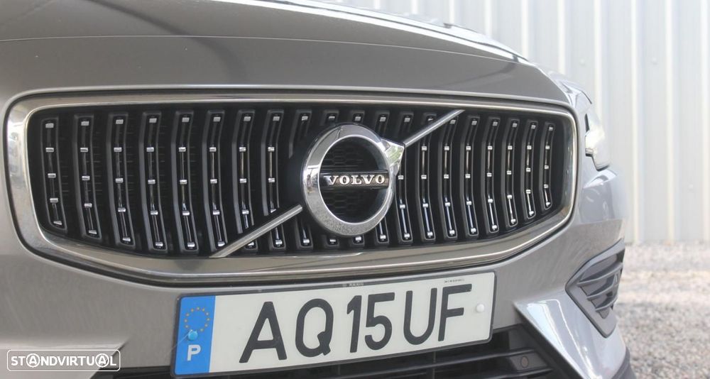 Volvo V60 Cross Country 2.0 B4 Geartronic - 48