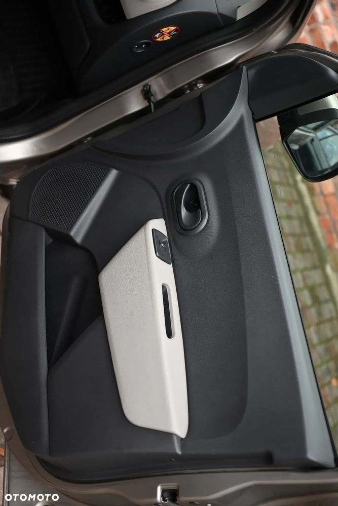 Dacia Dokker dCi 90 Laureate - 14