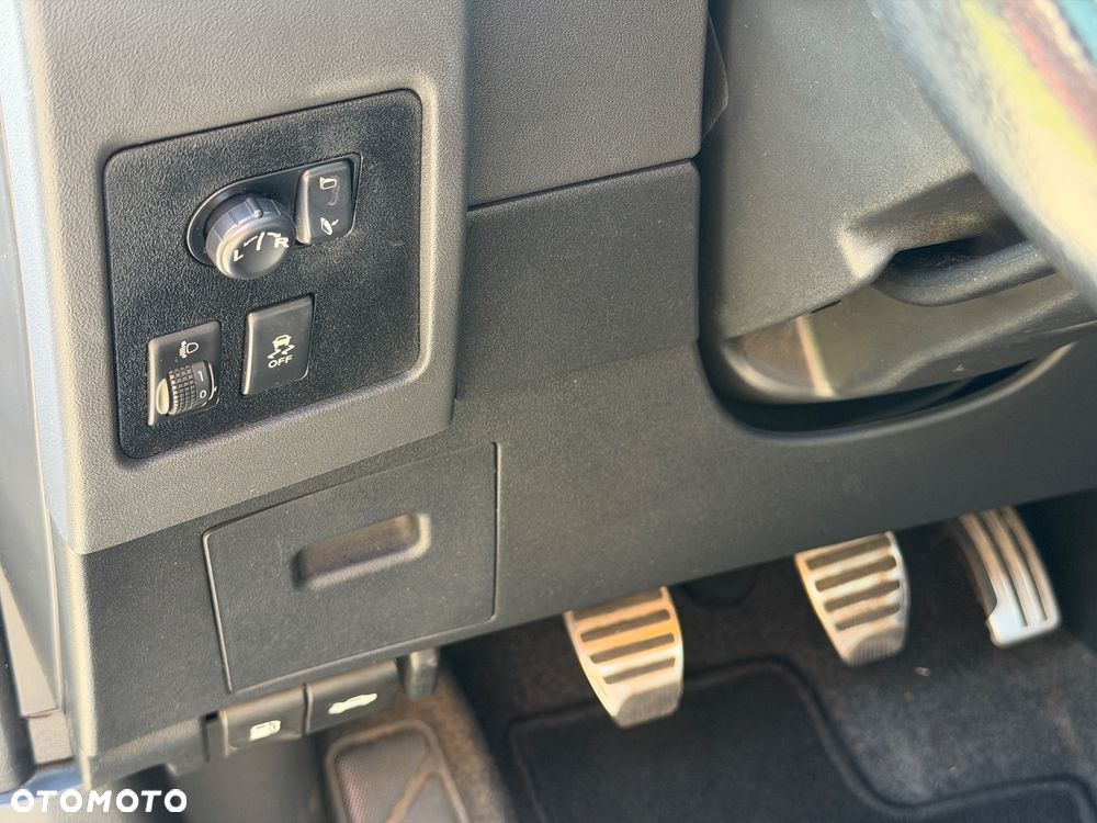 Nissan Qashqai+2 2.0 I-Way - 37