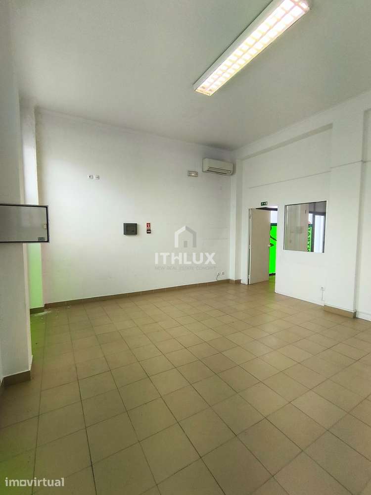 LOJA JUNTO À ESTAÇÃO DE COMBOIOS DO PINHAL NOVO JÁ DIVIDIDA - Grande imagem: 5/44