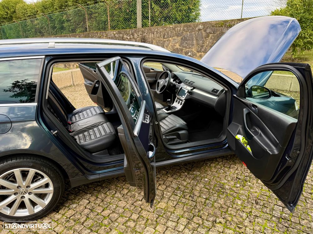 VW Passat Variant 2.0 TDi Highline - 39