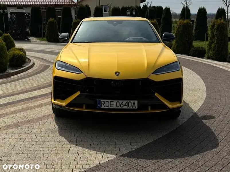 Lamborghini Urus - 10