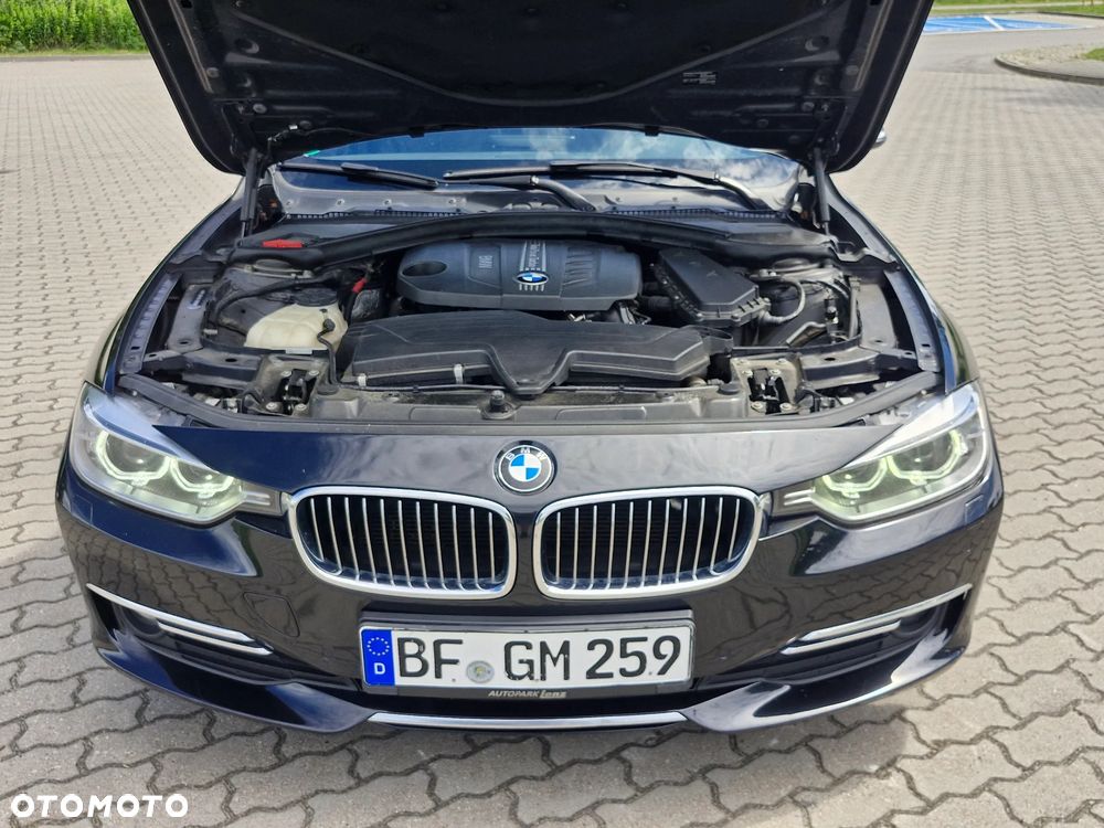 BMW Seria 3 318d Blue Performance Luxury Line - 31