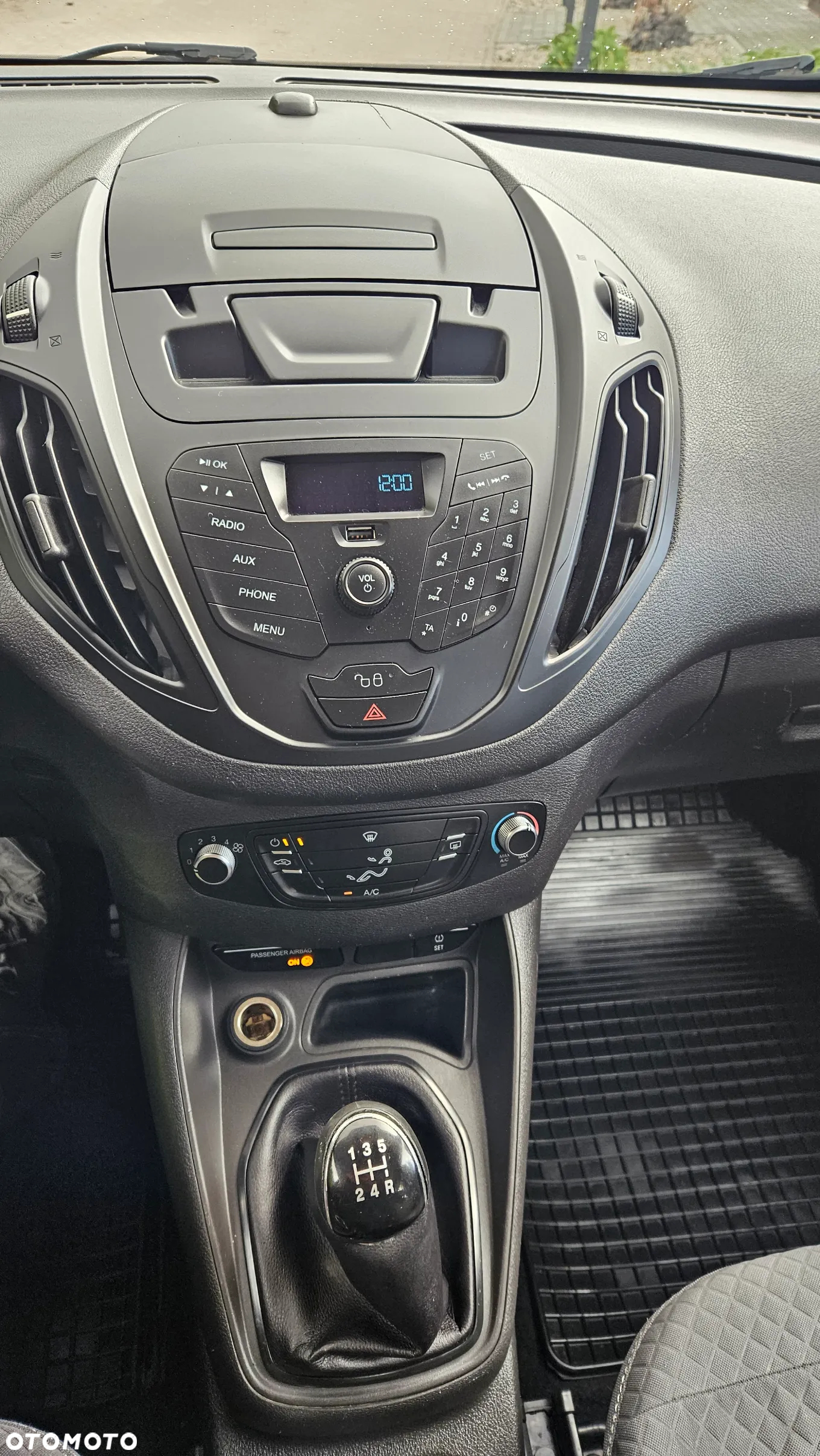 Ford Tourneo Courier 1.0 EcoBoost Trend - 10