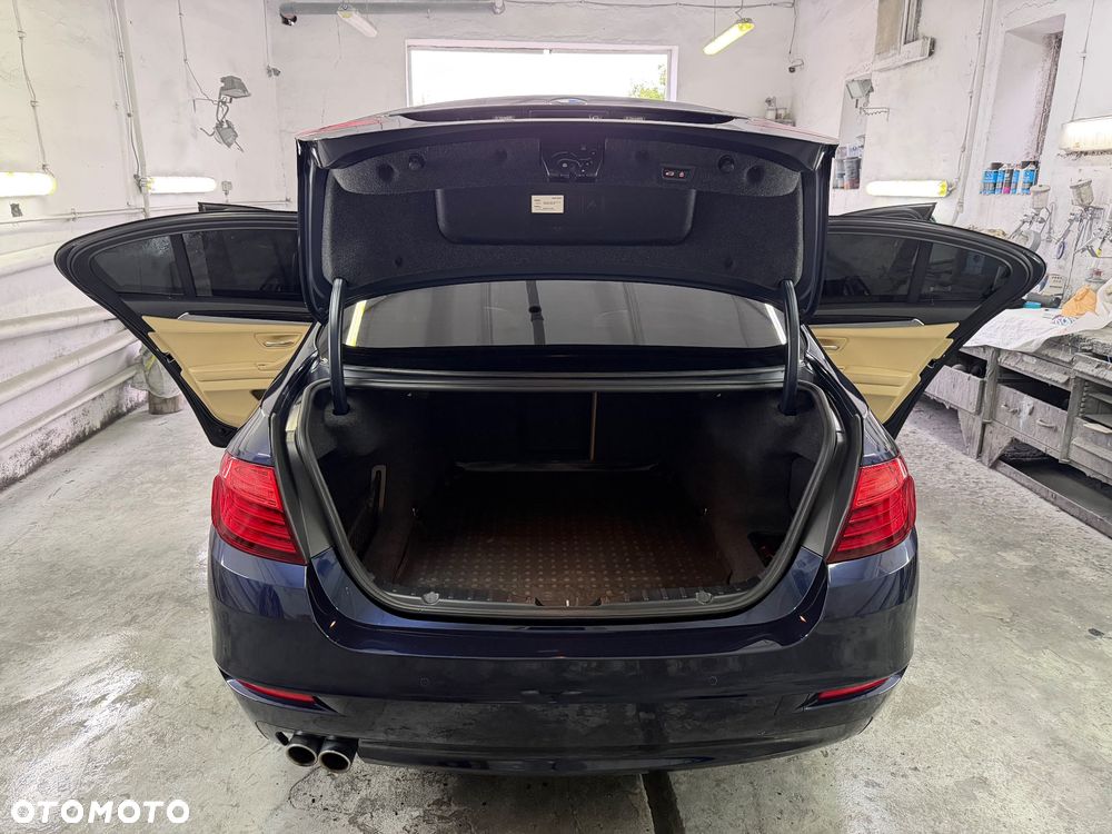 BMW Seria 5 530d xDrive Luxury Line - 13