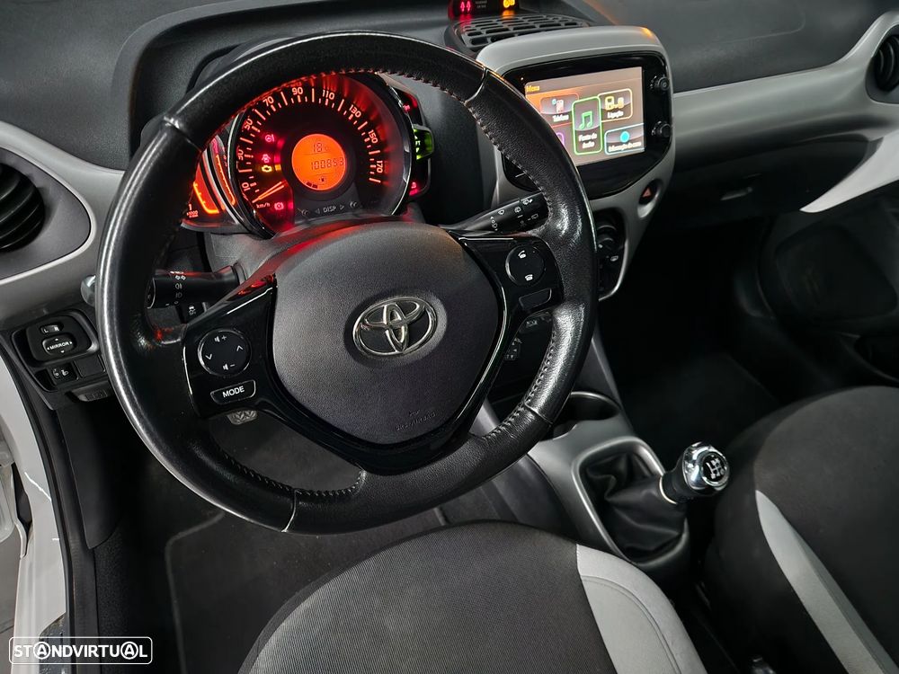 Toyota Aygo 1.0 X-Play+X-Touch - 11