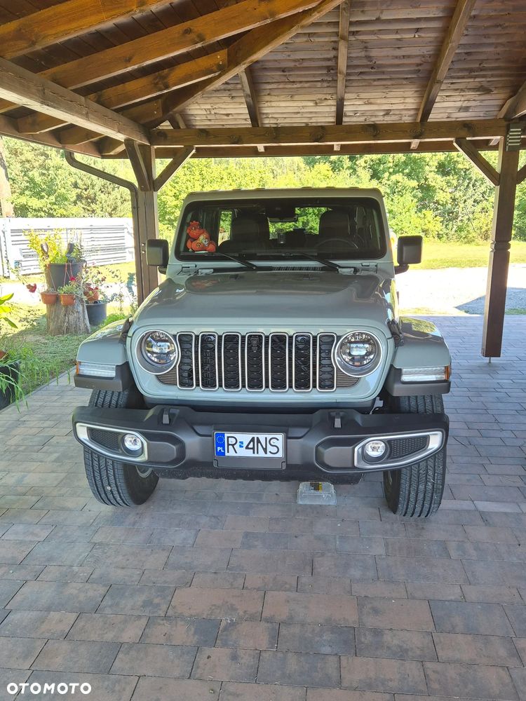 Jeep Wrangler - 2