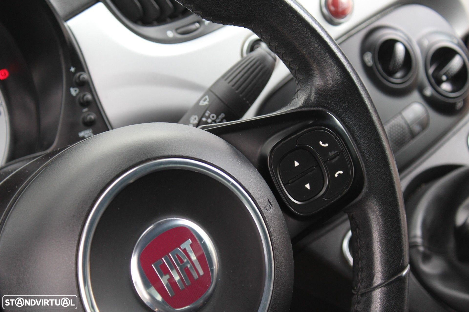Fiat 500C 1.0 Hybrid Connect - 17