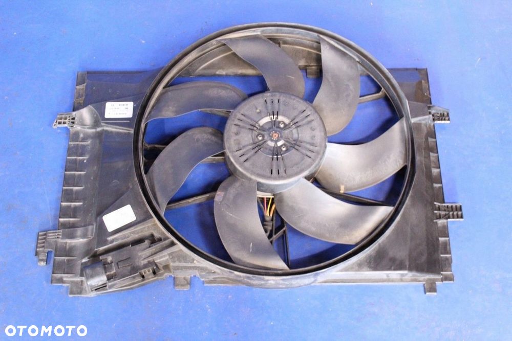 WENTYLATOR CHŁODNICY MERCEDES W171 A2035000493 - 1
