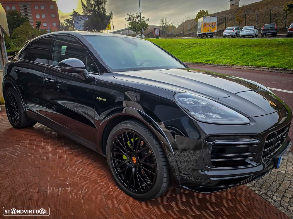 Porsche Cayenne Coupé E-Hybrid - 4