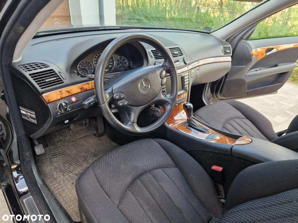Mercedes-Benz Klasa E 220 T CDI Automatik Avantgarde - 8