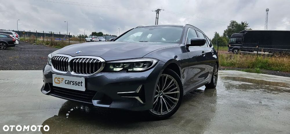 BMW Seria 3 320i Luxury Line - 3
