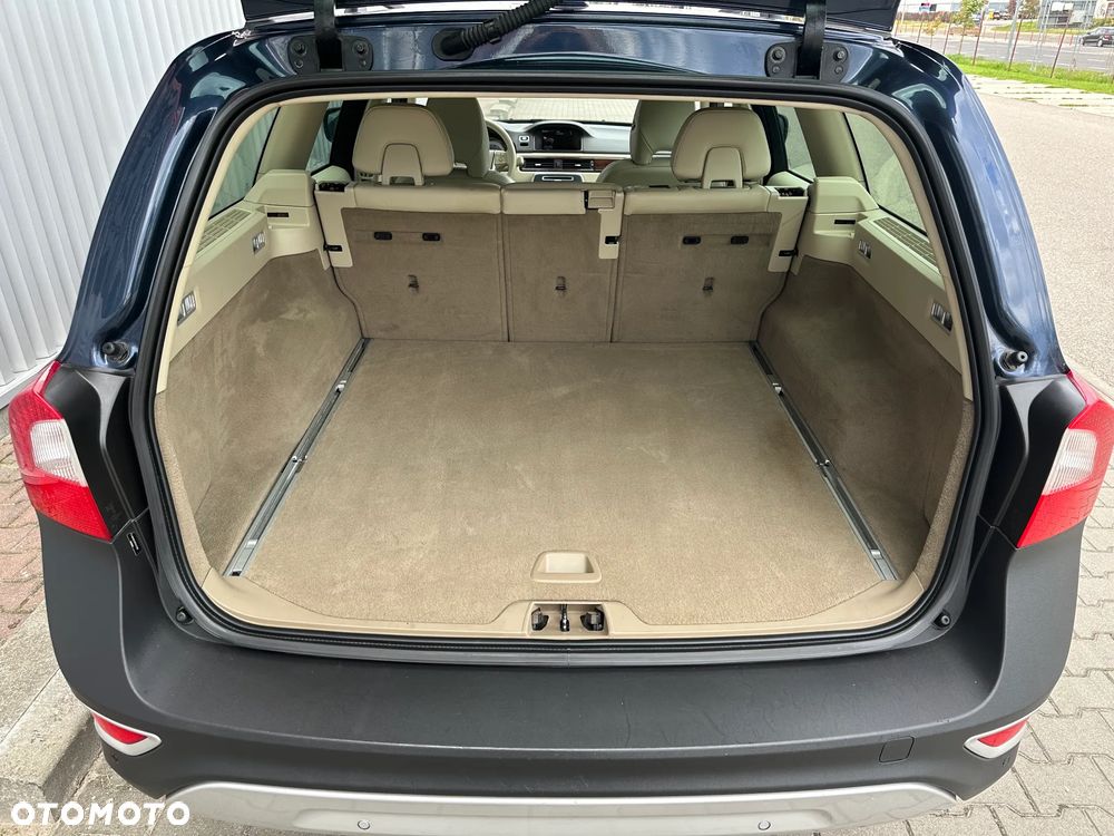 Volvo XC 70 3.2 AWD Summum - 32
