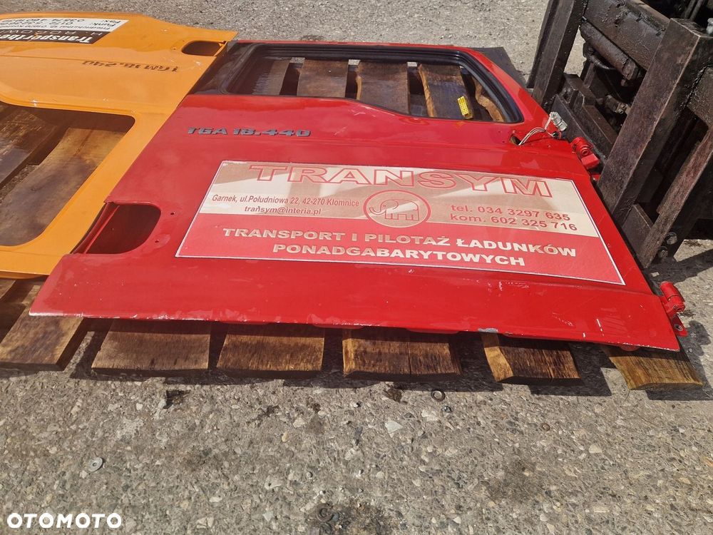 Drzwi Prawe MAN TGA TGX Szeroka Kabina Przykręcany zawias - 3