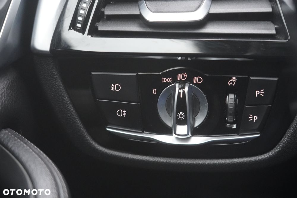 BMW Seria 5 520d Sport - 26