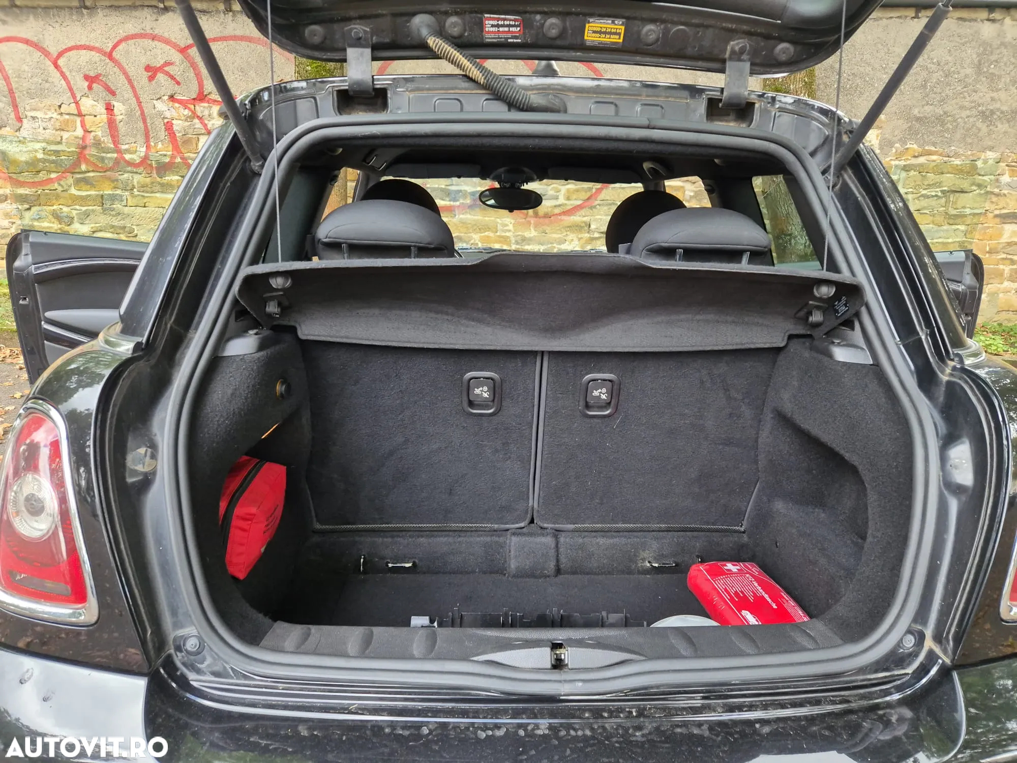 Mini Cooper Standard - 12