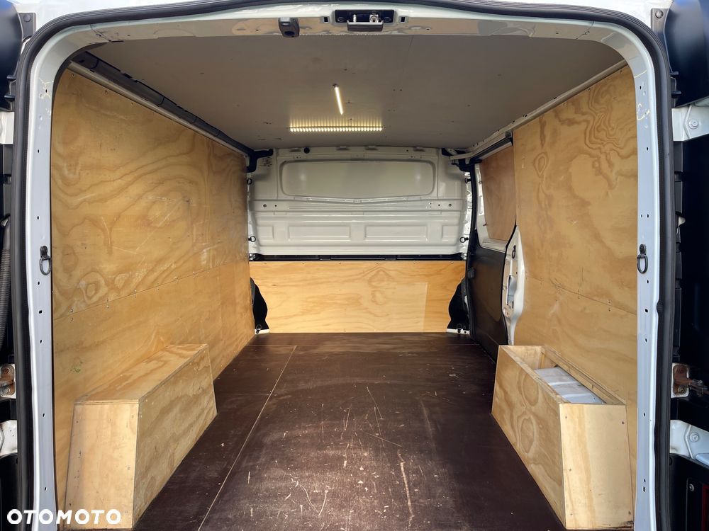 Renault Trafic - 19