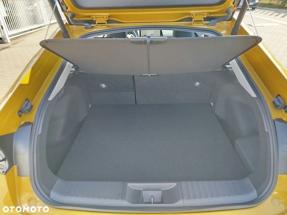 Toyota Prius Plug-in 2.0 Hybrid Executive - 6