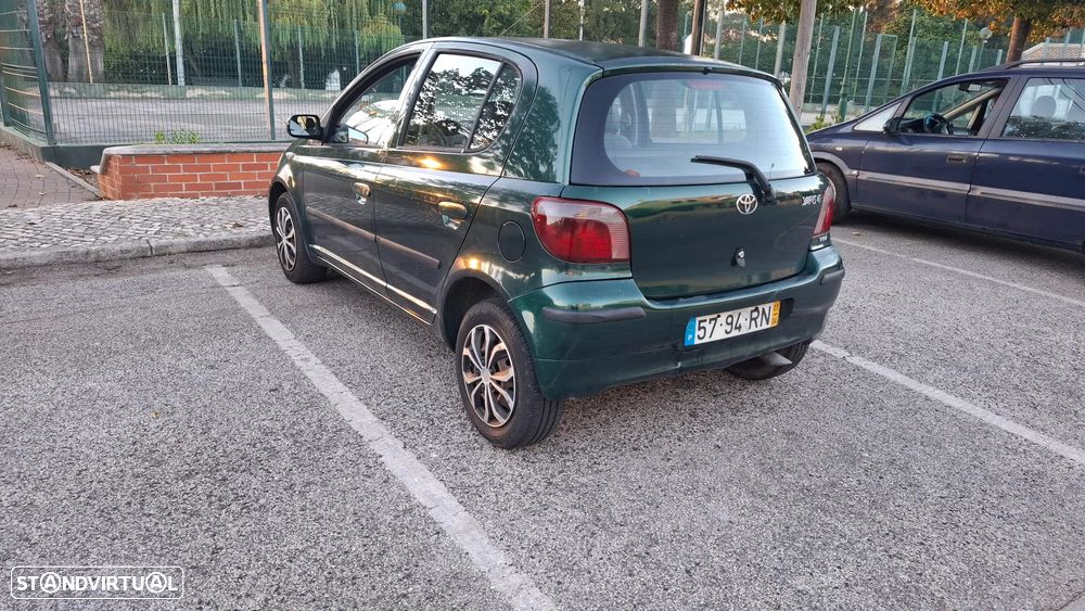 Toyota Yaris - 4