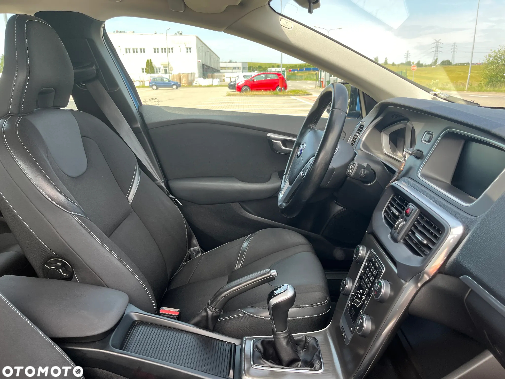 Volvo V40 D2 Momentum - 29