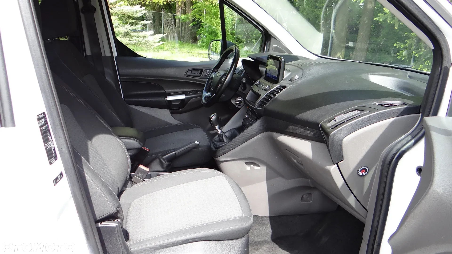 Ford Tourneo Connect 1.5 TDCi Start-Stop Titanium - 8