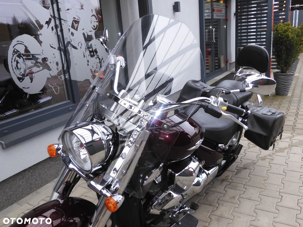 Suzuki Intruder - 35