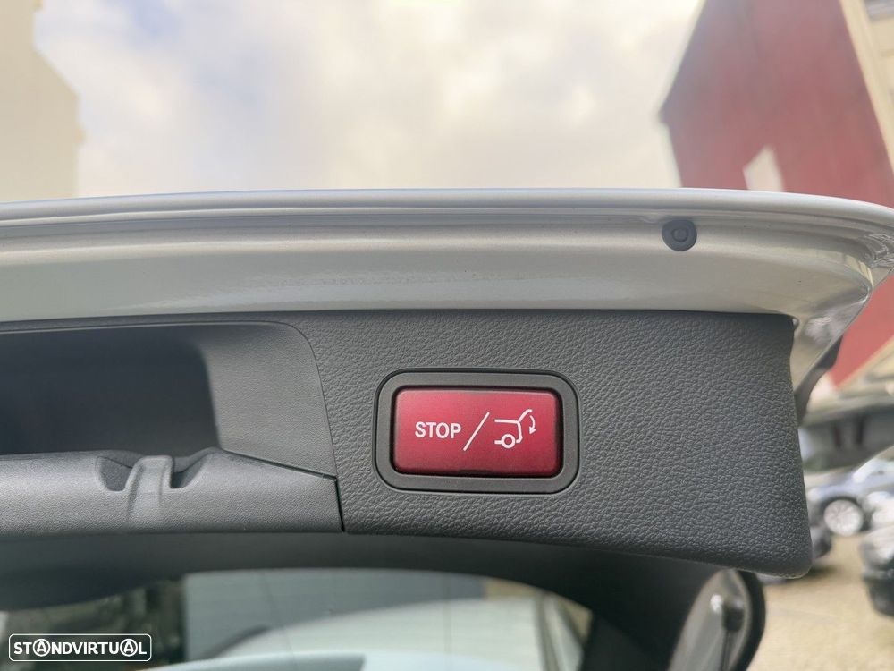 Mercedes-Benz C 300 e AMG Line - 13