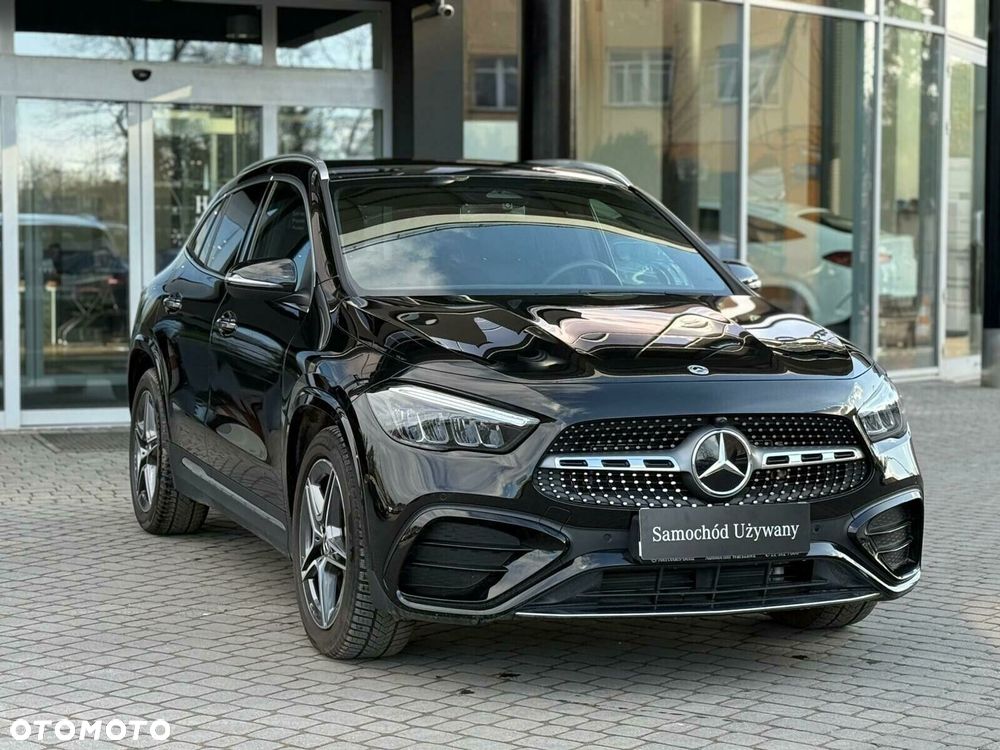 Mercedes-Benz GLA - 6
