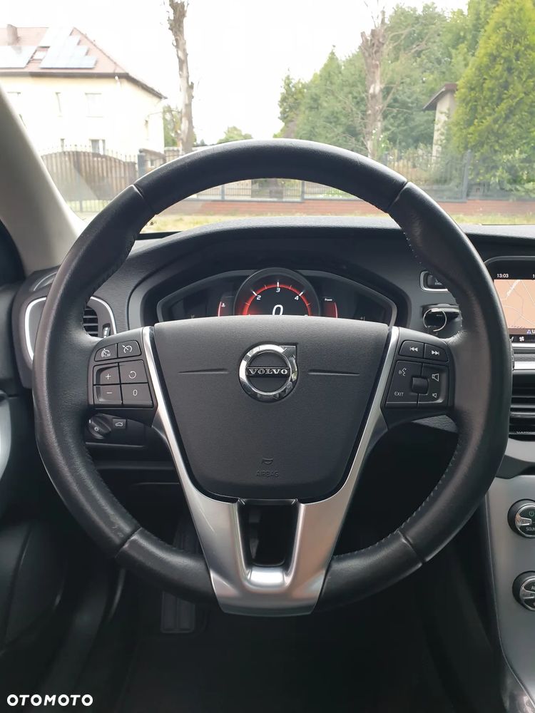 Volvo V40 D3 Inscription - 6