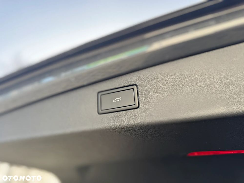 Volkswagen Tiguan - 30