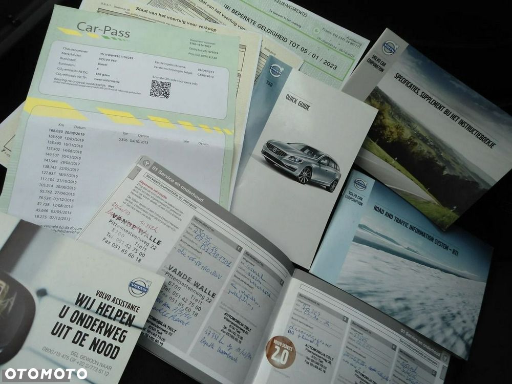 Volvo V60 D2 Momentum - 32