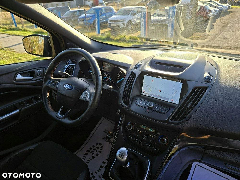 Ford Kuga - 22