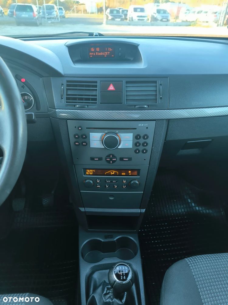 Opel Meriva - 17